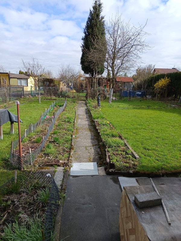 Dzialka ogrodowa - 01