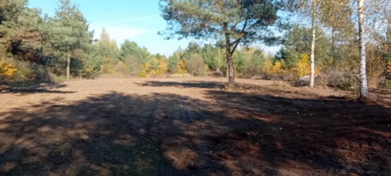Atrakcyjna działka z dostępem do mediów,światłowód