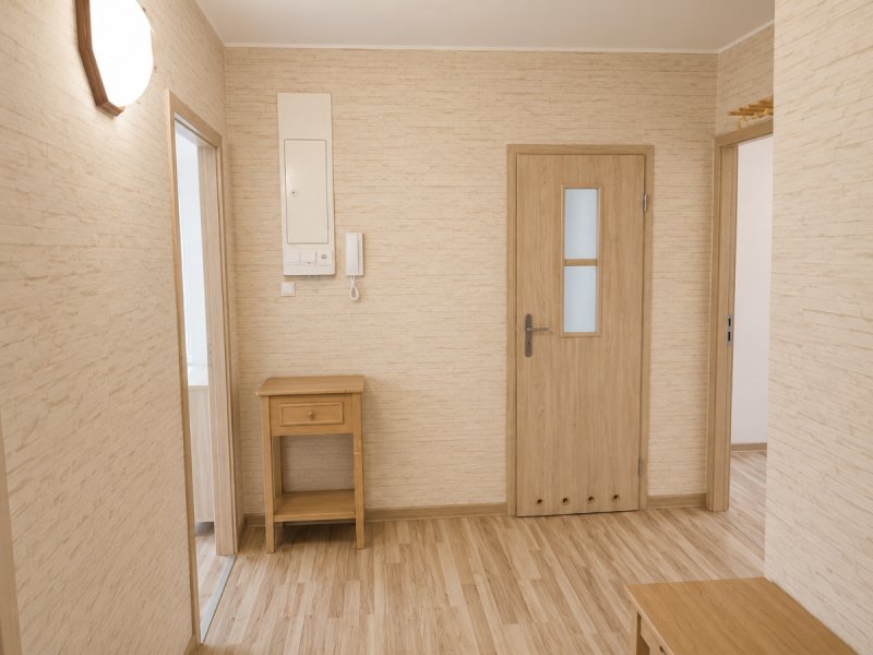 Mieszkanie 2 pokojowe z balkonem na wynajem - 01